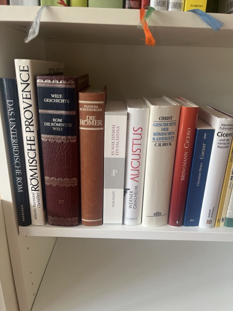 Livres: Büchersammlung Römische Geschichte  – D'occasion à Zürich par Nel19 2
