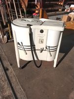 Waschmaschine 1944 mit Elektro-Schleuder, weiss