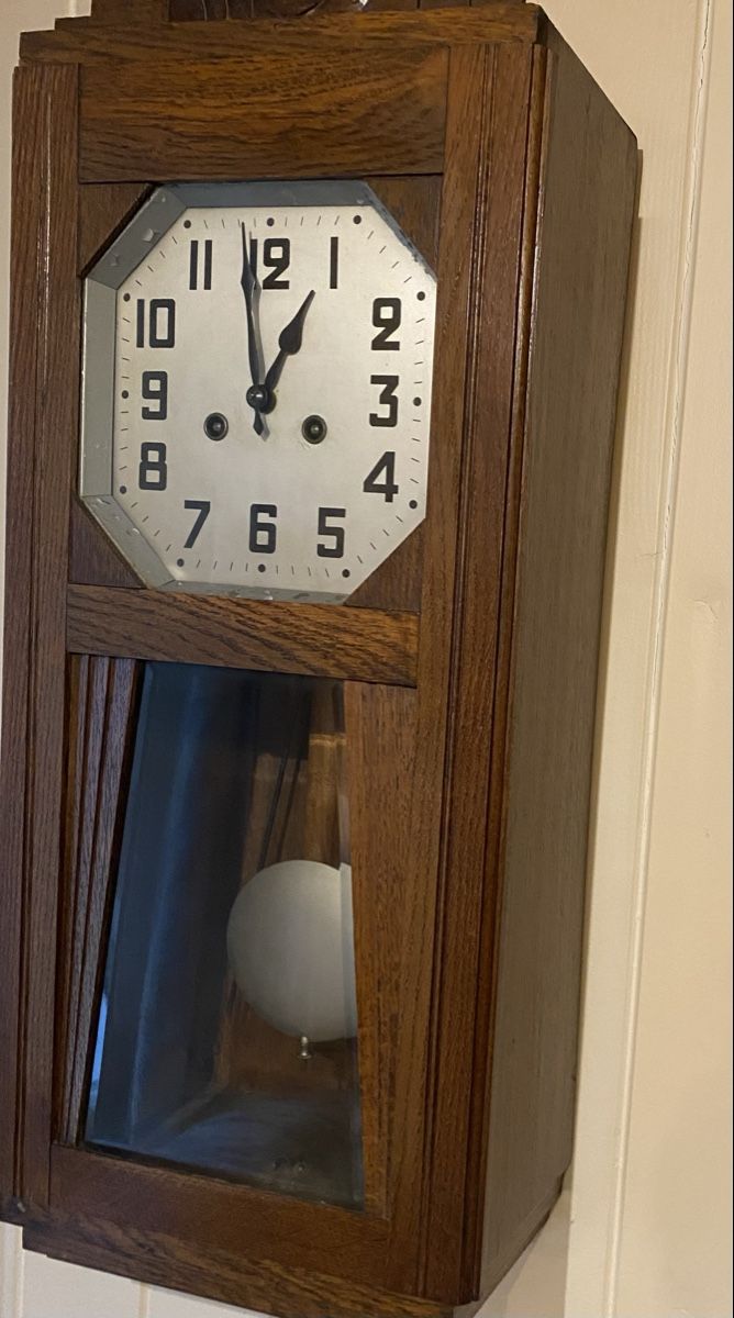 Uhren: Alte Wanduhr mit Pendel. – Gebraucht aus Veltheim AG von eri_n5pn