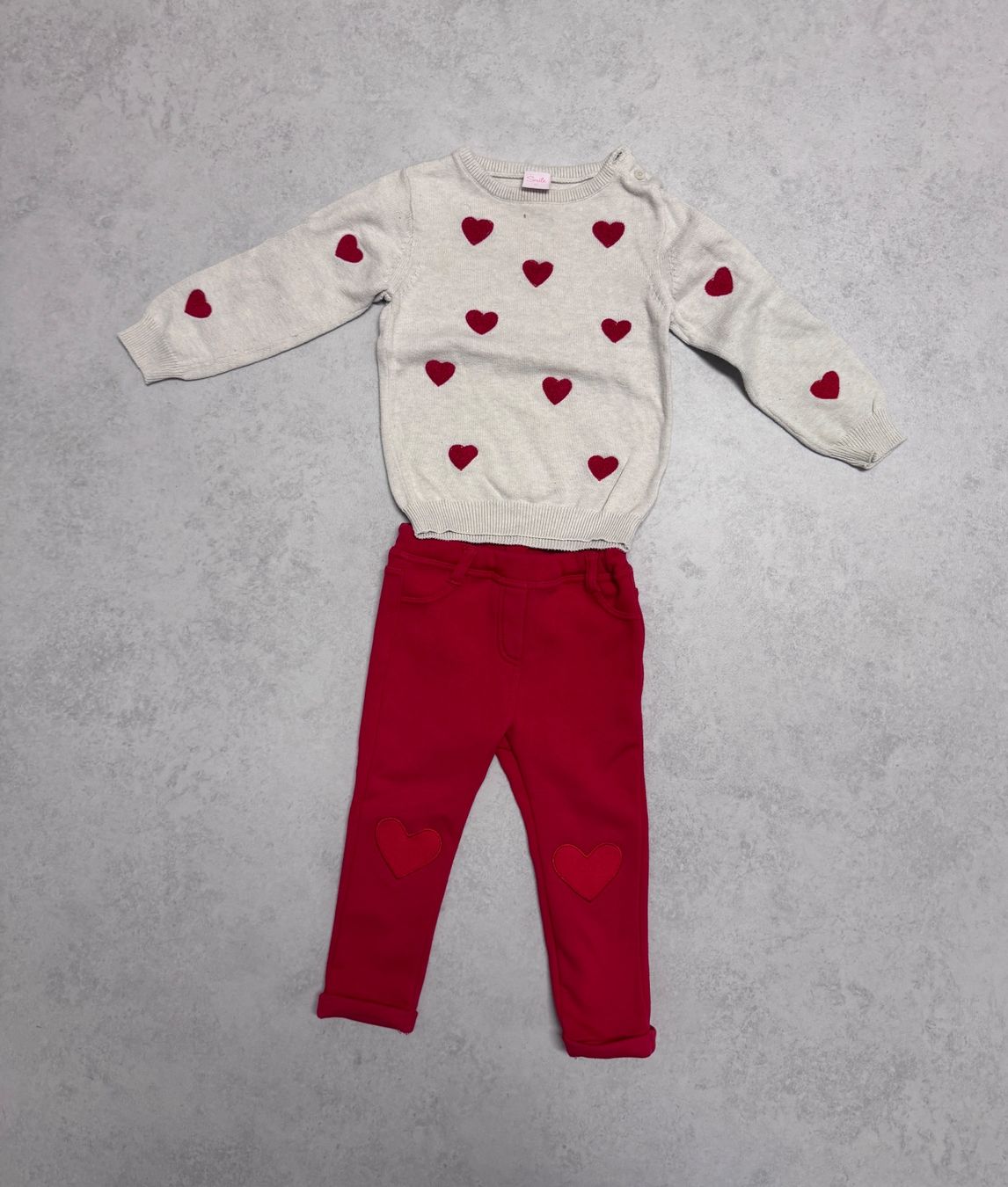 Lotti & Set di vestiti: Jeggings / Hose mit Strickpullover Grösse 92 – Usato da Bonaduz venduto da lut_6rts