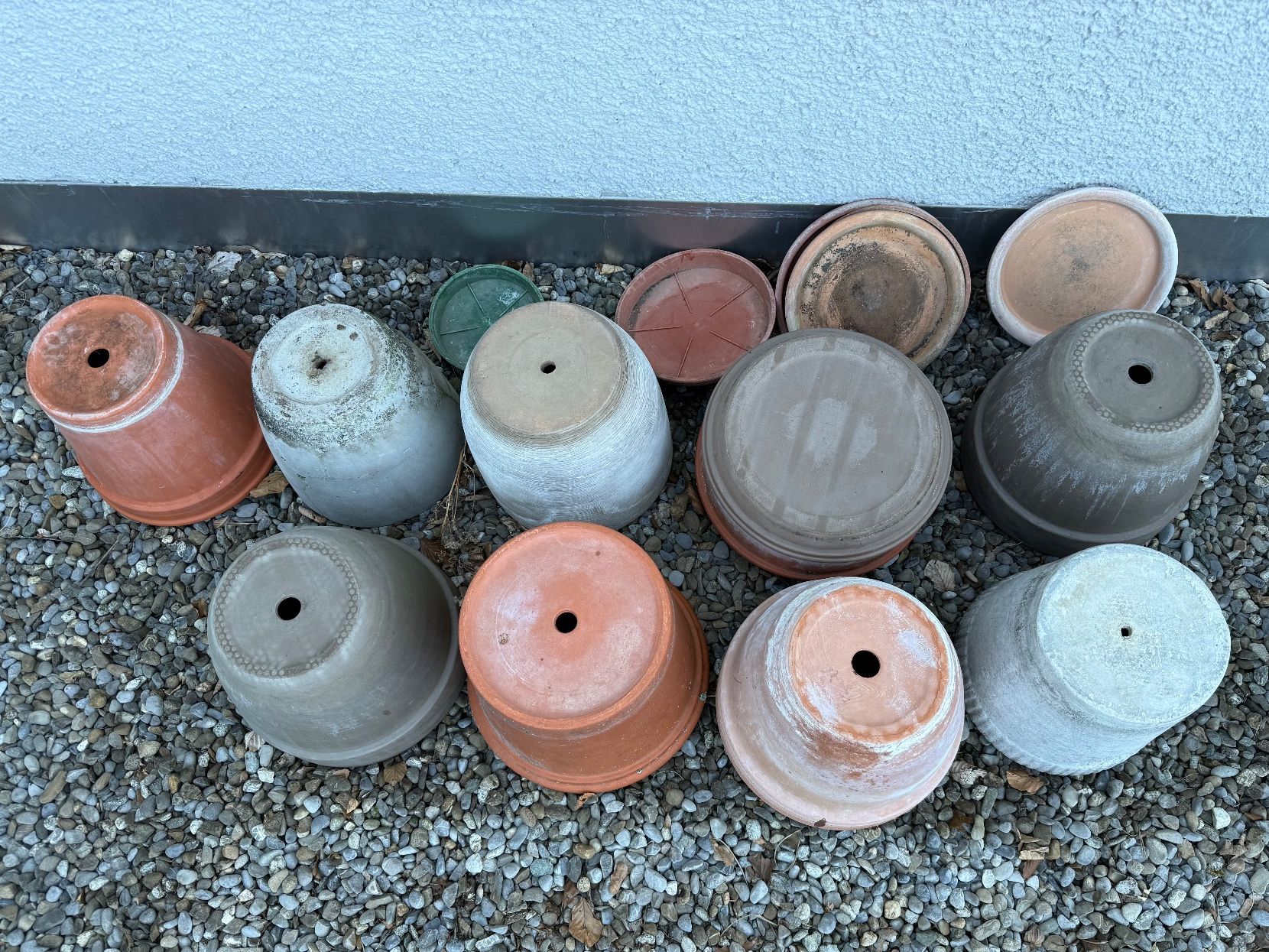 Pots de fleurs: Blumentöpfe verschiedene Grössen und Materialien Konvolut – D'occasion à Hergiswil NW par Ukon 2
