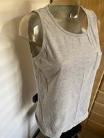 Tank Top grau Grösse 3XL (eher ein L)