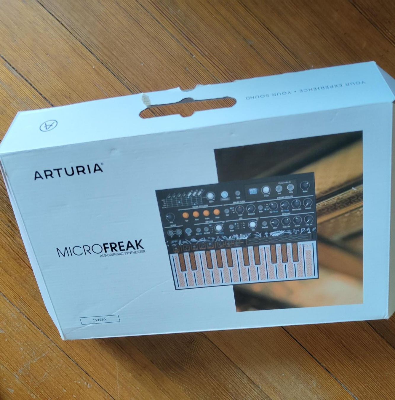 Arturia Strumenti musicali: Arturia MicroFreak Synthesizer – Usato da Zürich venduto da leandra.tmn 1