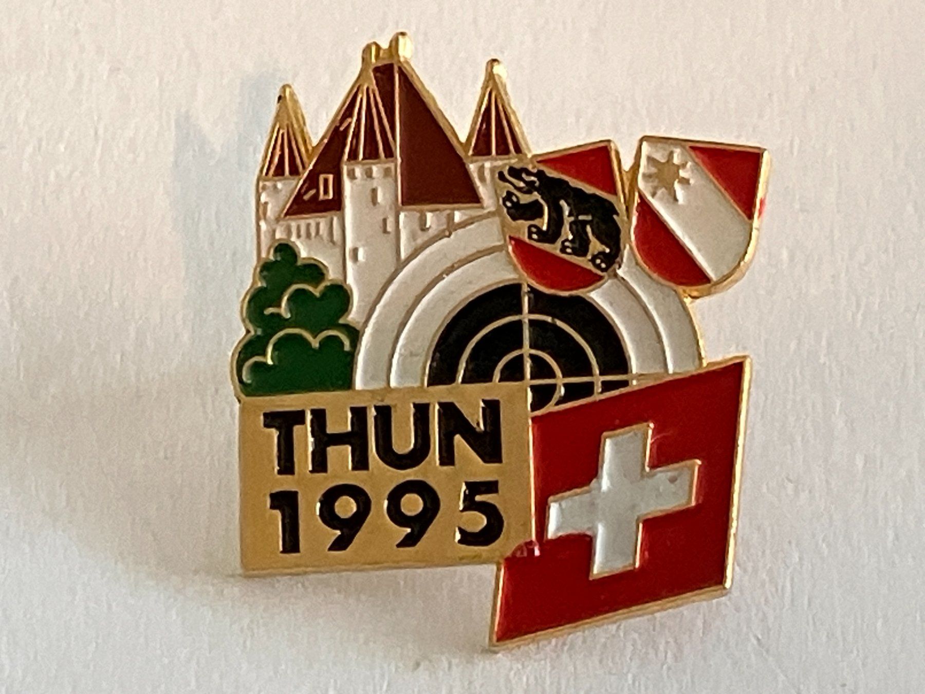 Plaketten & Abzeichen: 1 Pin Thun 1995 – Gebraucht aus Basel von djwwpp