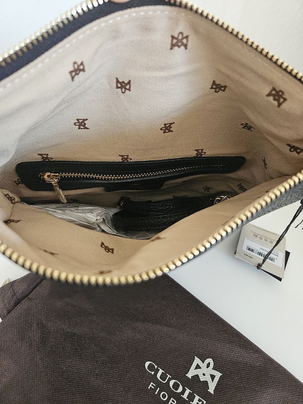Sacs femmes: Schwarze Leder Clutch – Neuf avec emballage d'origine à Lugano par pknoodle 3