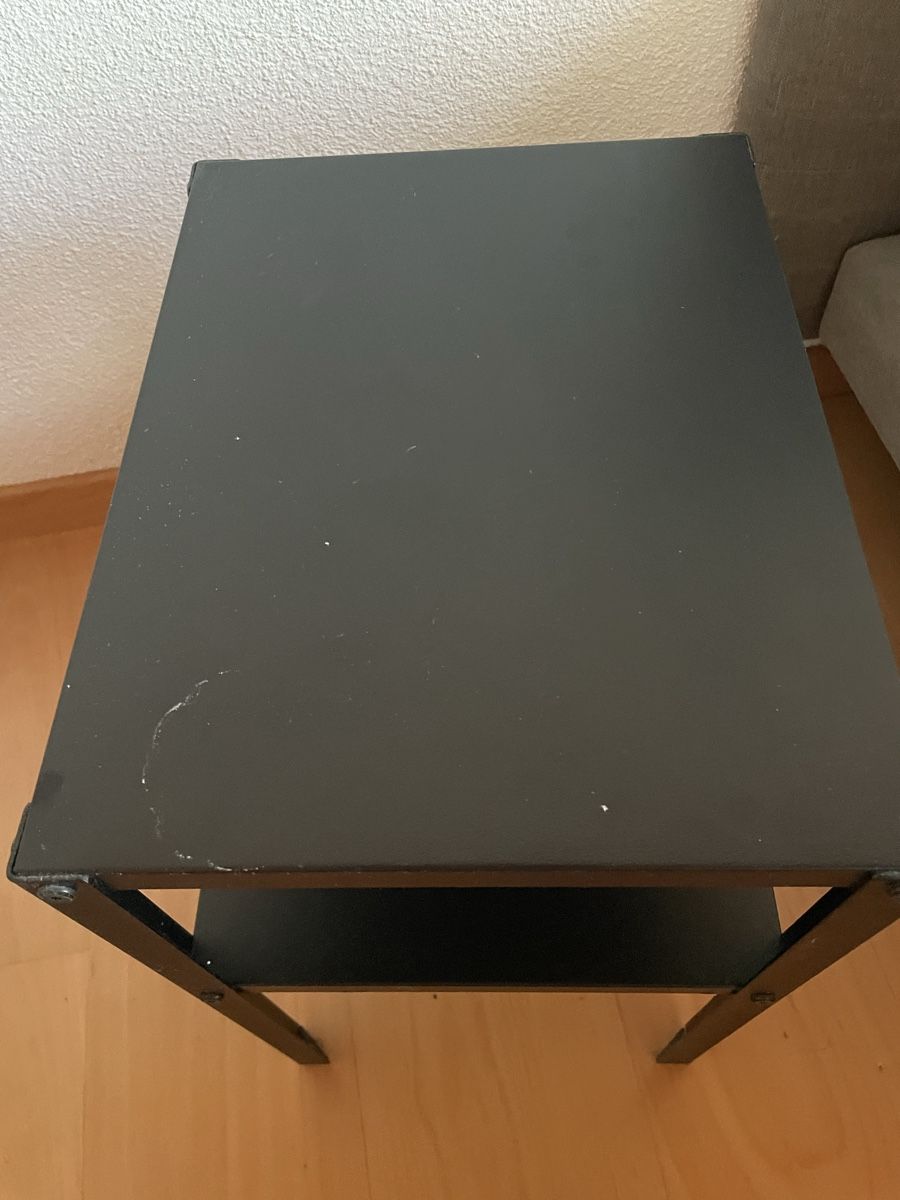 Nachttische: Beistelltisch schwarz Metall – Gebraucht aus St. Gallen von Jackywismer 2