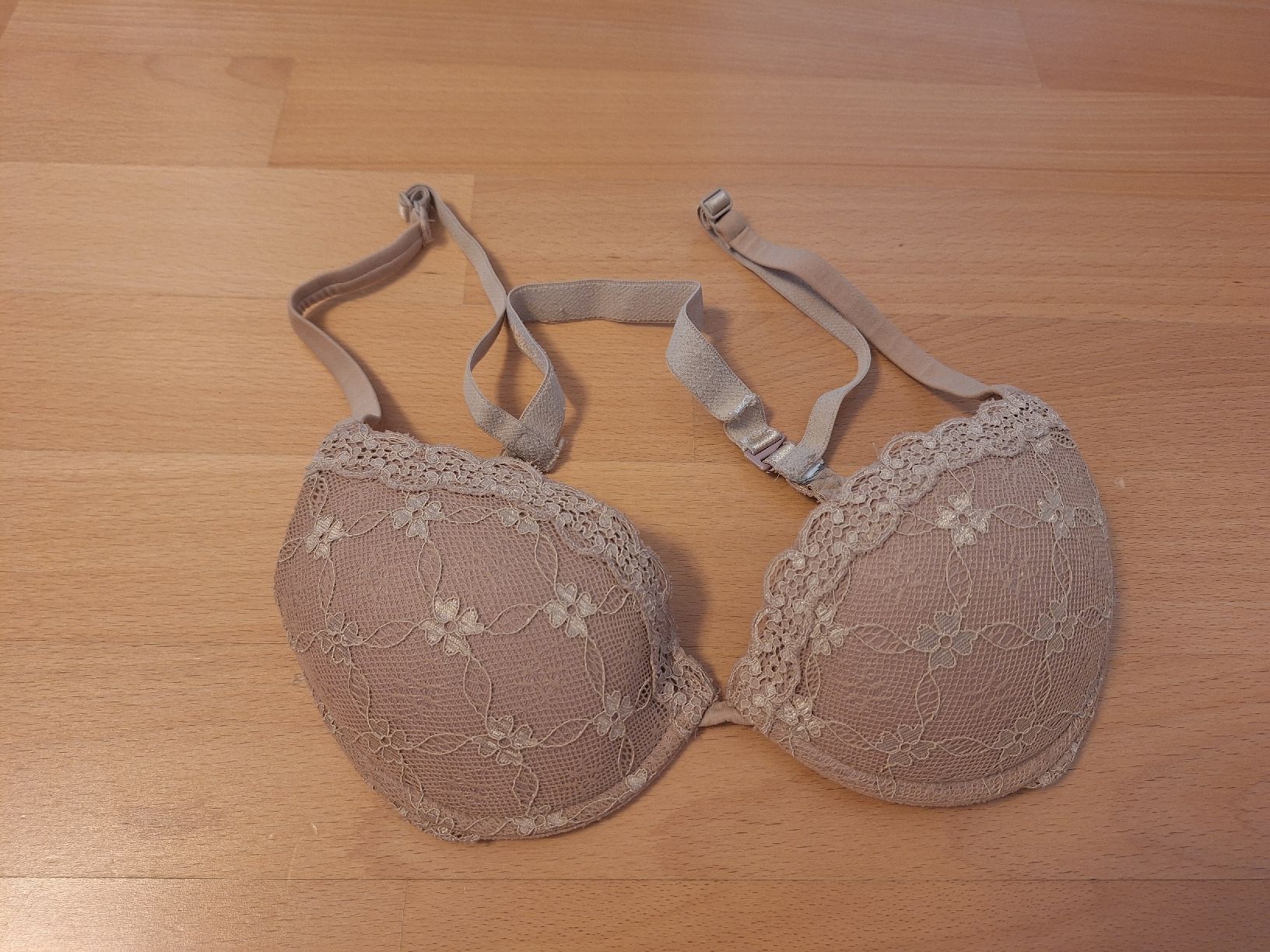 Altra biancheria intima: BH mit Spitze in Gr. 75A – Usato da Oberrieden venduto da man_tky9