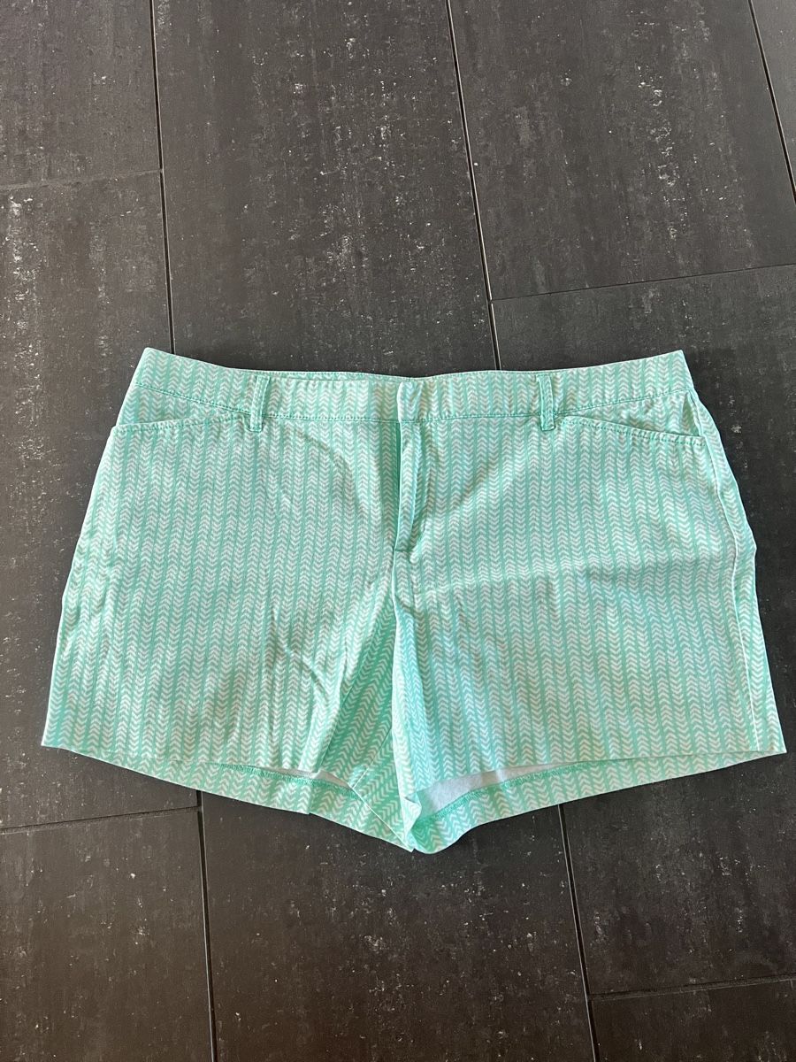 Hosen: Shorts türkis/weiss – Gebraucht aus Kreuzlingen von Tagetes2