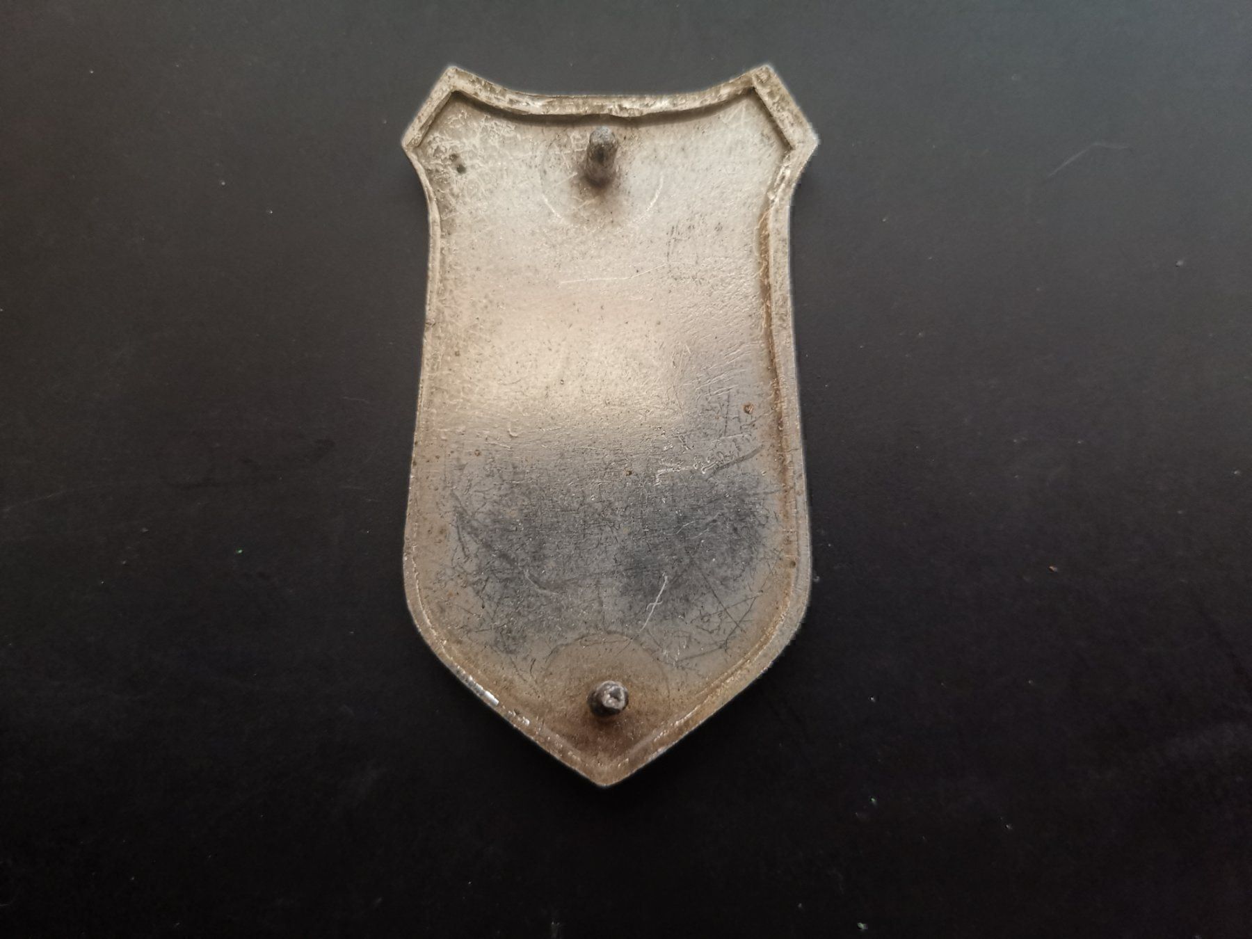 Insegne: Ford Taunus Cortina Emblem Original – Usato da Escholzmatt venduto da Lagano 1