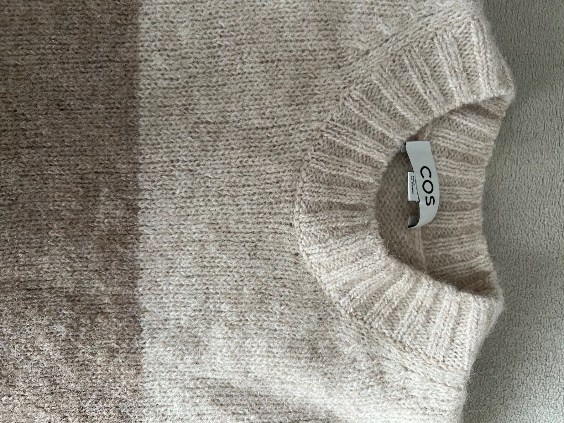 Cos Maglioni & Felpe: COS Chunky Wool Crew-Neck Jumper – Usato da Lausanne venduto da dia_xs9l 6