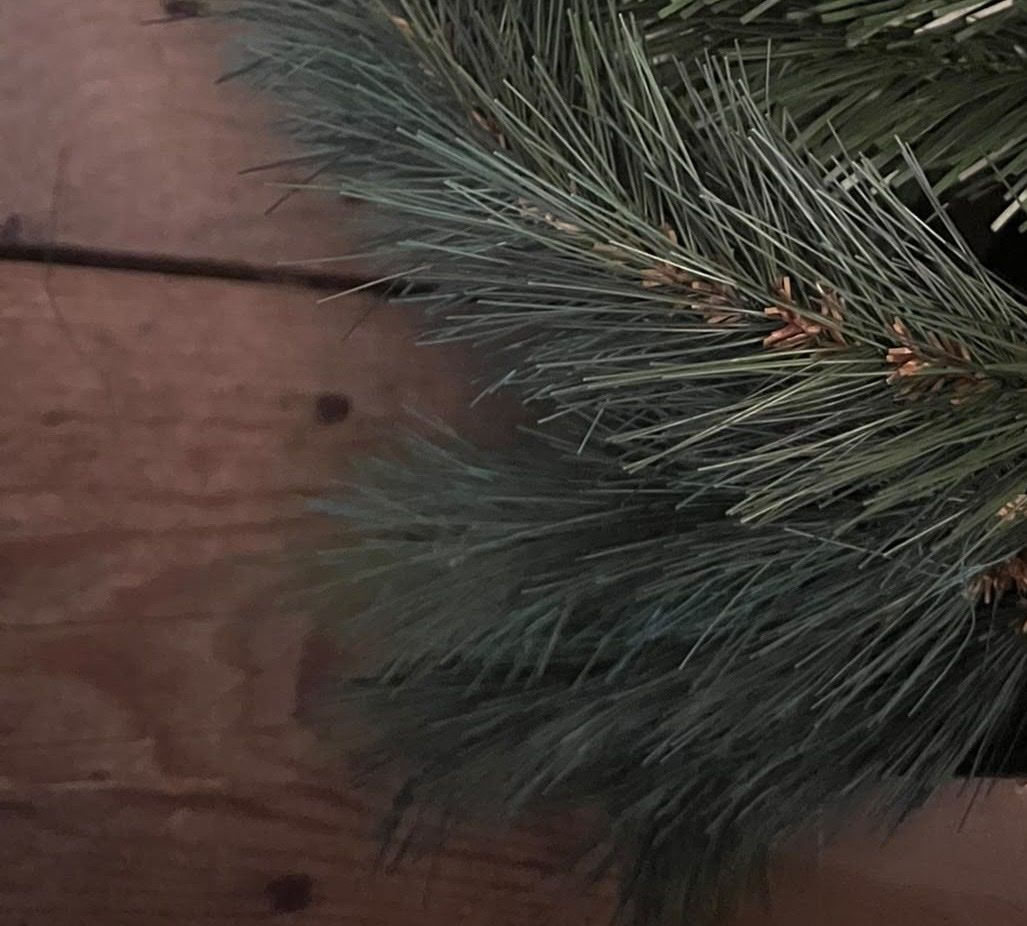 Alle Dekorationen: Künstlicher Weihnachtsbaum mit Lichterkette – Gebraucht aus Landquart von vision22850 4