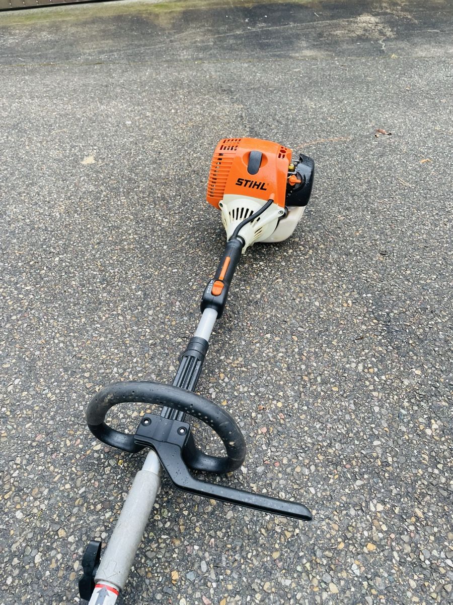 Stihl Tutti gli attrezzi: Heckenschere Stihl Teleskop Fs 87R – Usato da Würenlos venduto da Shop_Shop 2