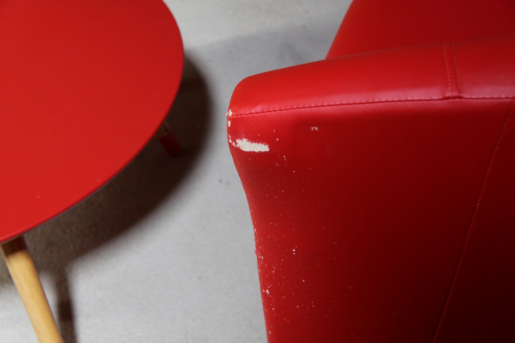 Poltrone: 3 SESSEL MIT TISCH – Usato da Richenthal venduto da Wal-mares 4