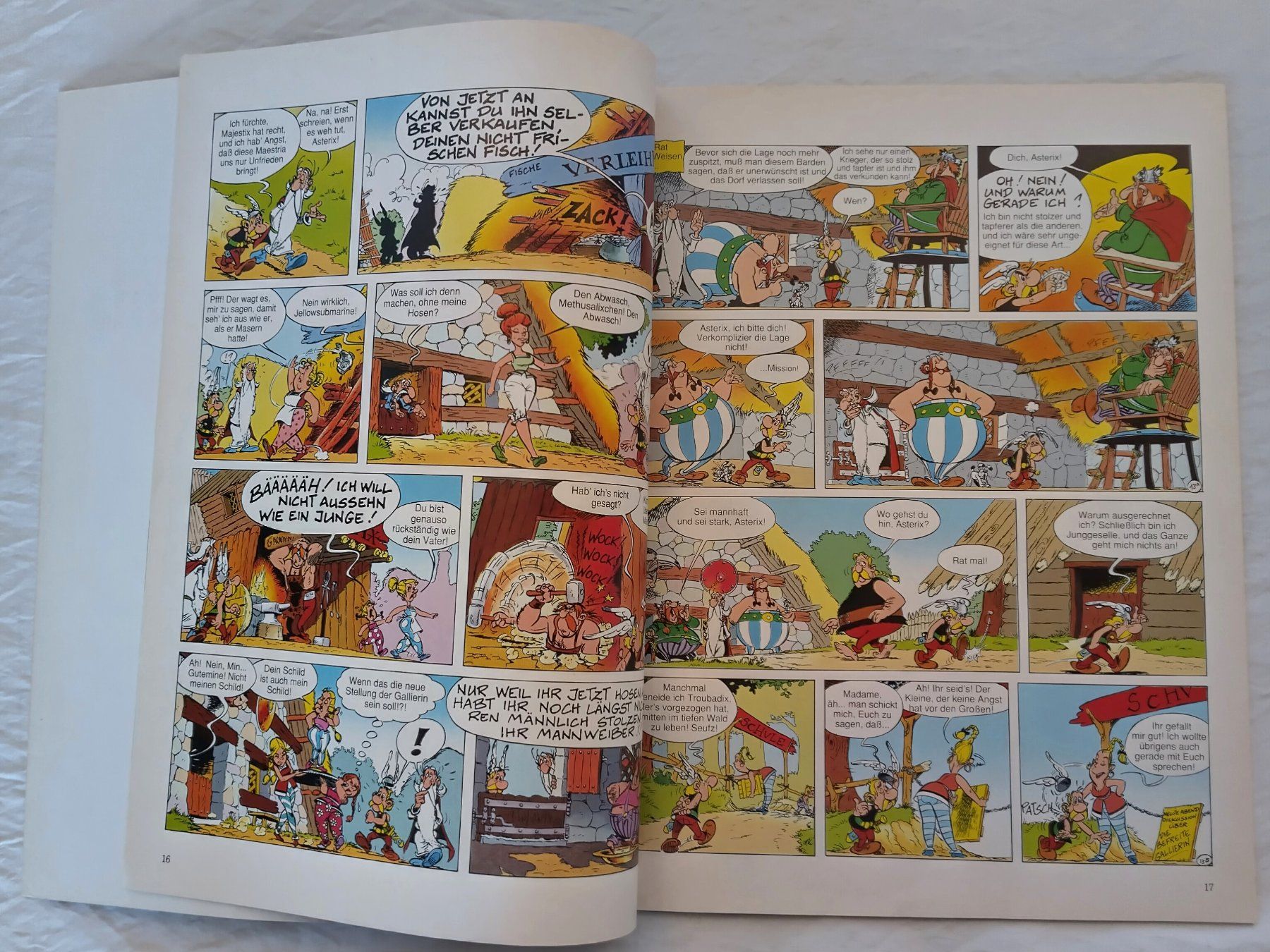Fumetti: Asterix und Maestria / Softcover ab Fr. 4.- – Usato da Bellach venduto da JingleJerry 2
