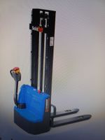 Elektro-Hochhubwagen / Elektrostapler HE1200/4,
