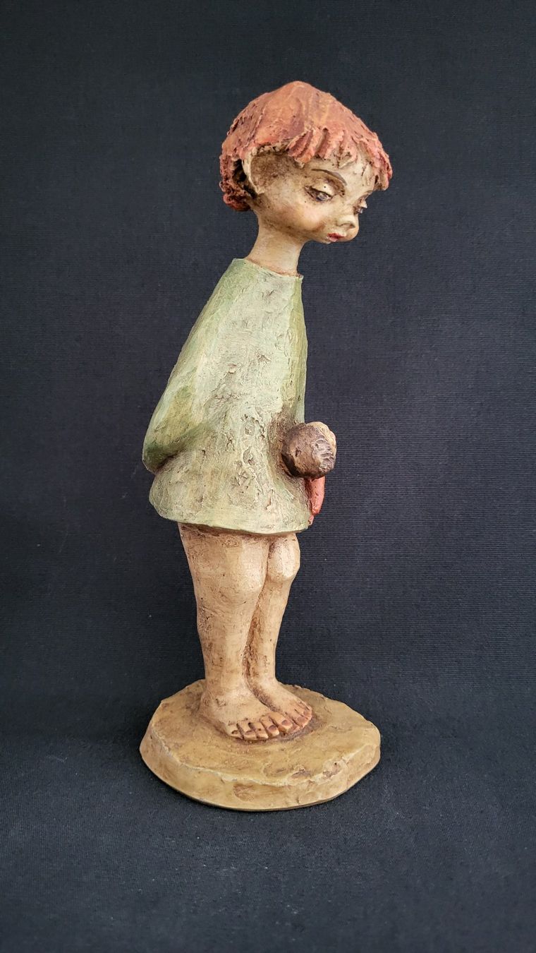 Statuette: Vintage-Figur "Junge mit Puppe" – Usato da Basel venduto da spinne02 2