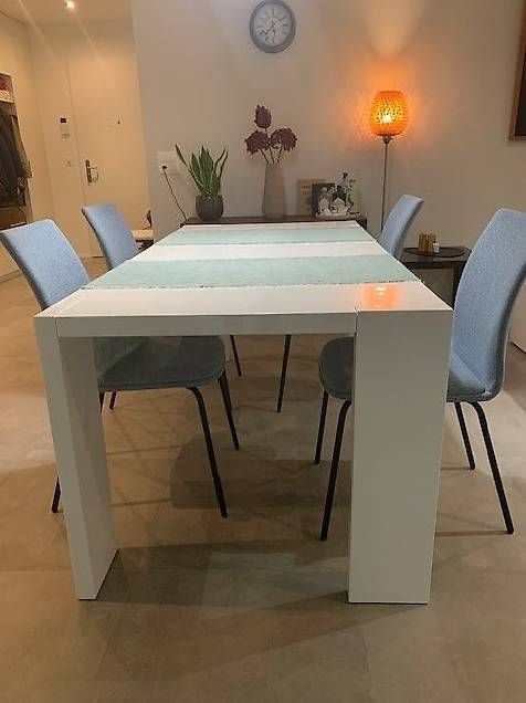 Tavoli: Eleganter weisser Hochglanz-Tisch – Usato da Kollbrunn venduto da prudent79 3