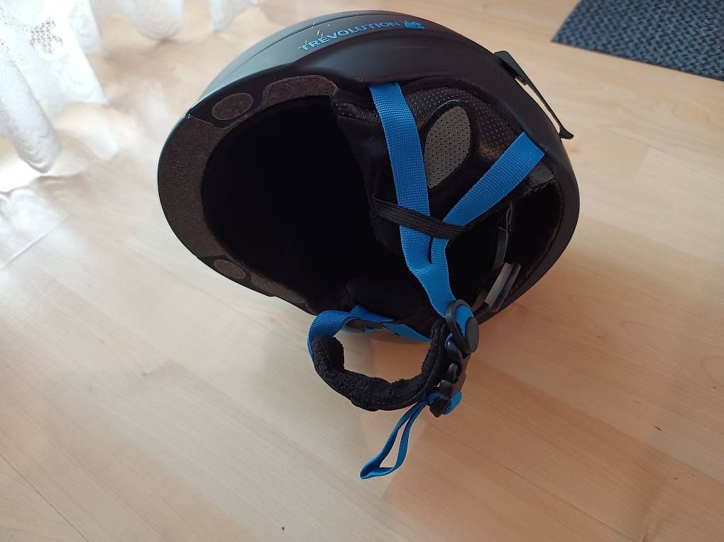 Helme: Trevolution Skihelm – Gebraucht aus Jona von Pascal064 4