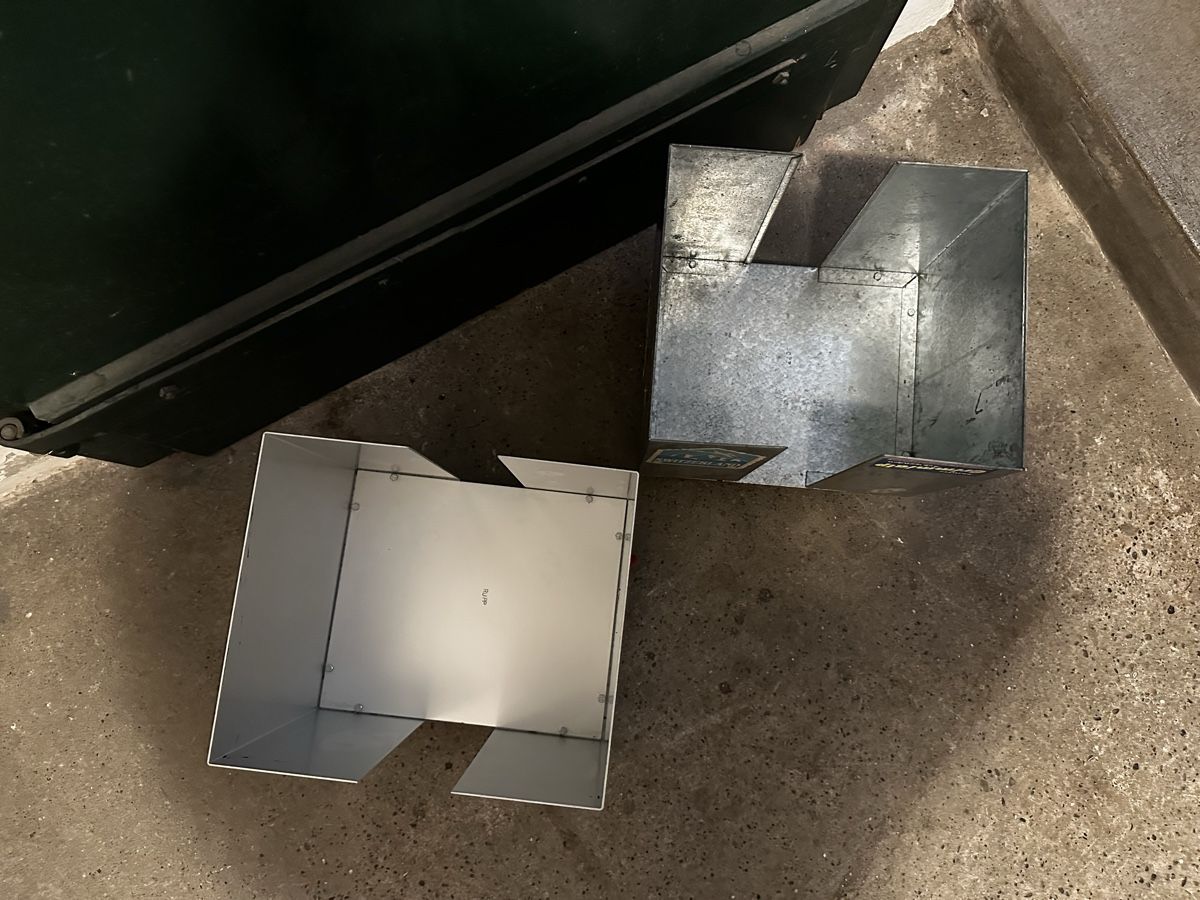 Banconi: Rollcontainer aus Metall 2er Set gebraucht – Usato da Bern venduto da AKATHA 1