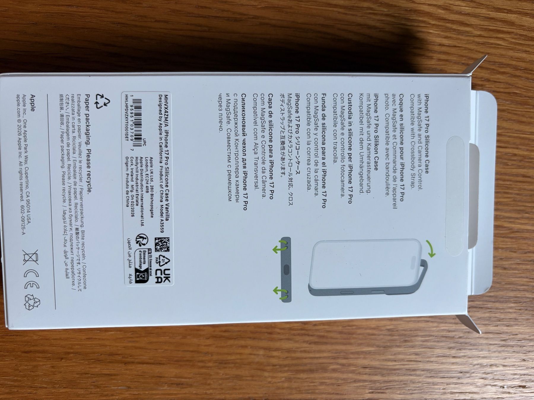Apple Coques & Protection écran: Iphone 17 Pro Silikonhülle – Neuf (Voir description) à Meiringen par KND01 1