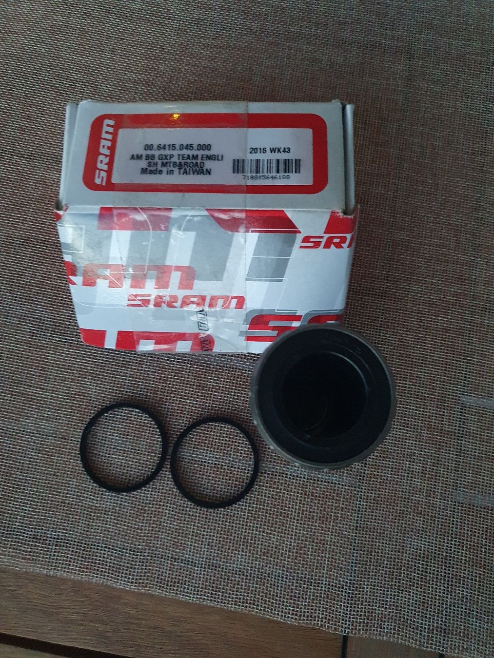 Sram Pezzi di ricambio: SRAM GXP Team Innenlager / Bottom Bracket, NEU! – Nuovo e nell'imballaggio originale da Füllinsdorf venduto da areyouafreaktoo 1