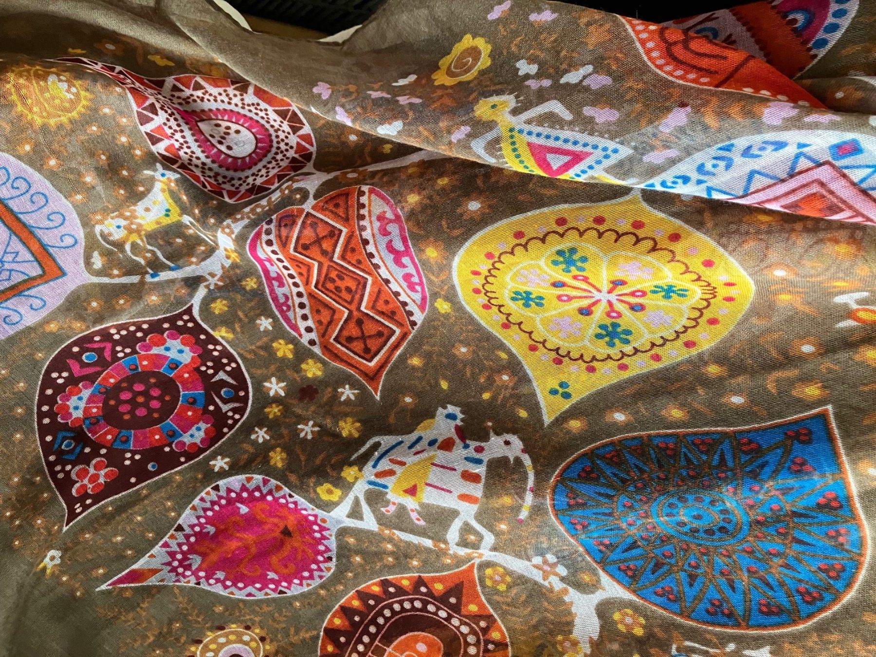 Foulard & Sciarpe: Toller, superweicher Schal – Usato da Zürich venduto da aannnnaa48