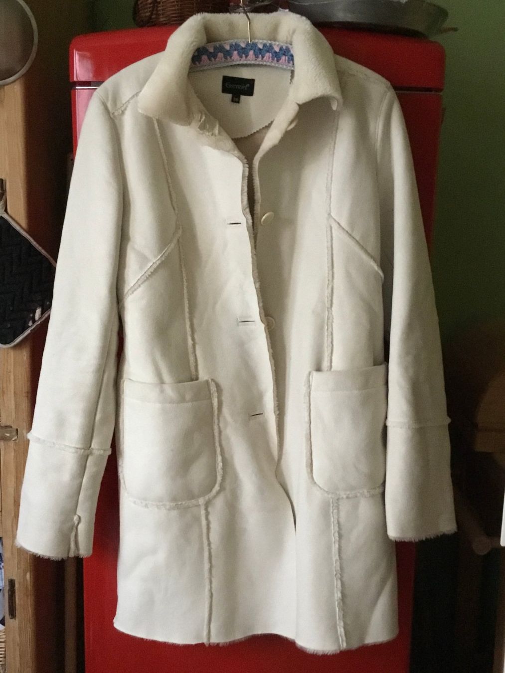 Essentiel Antwerp Mäntel: Wintermantel weiss Lammfell-Optik kuschelig – Neu (gemäss Beschreibung) aus Wettswil von ann_hd9g