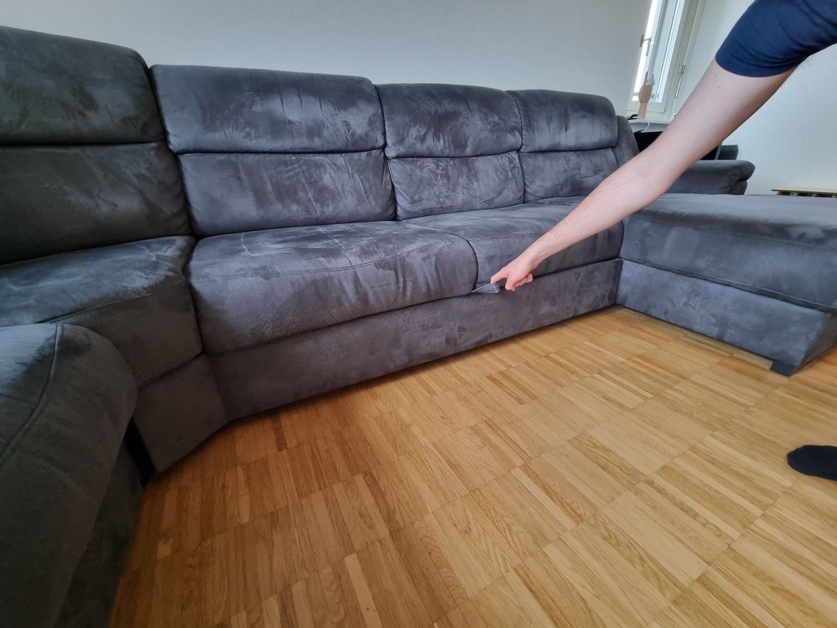 Divani: Grosses U-förmiges Sofa mit Schlaffläche, Farbe Anthrazit – Usato da Muttenz venduto da rabo07 6