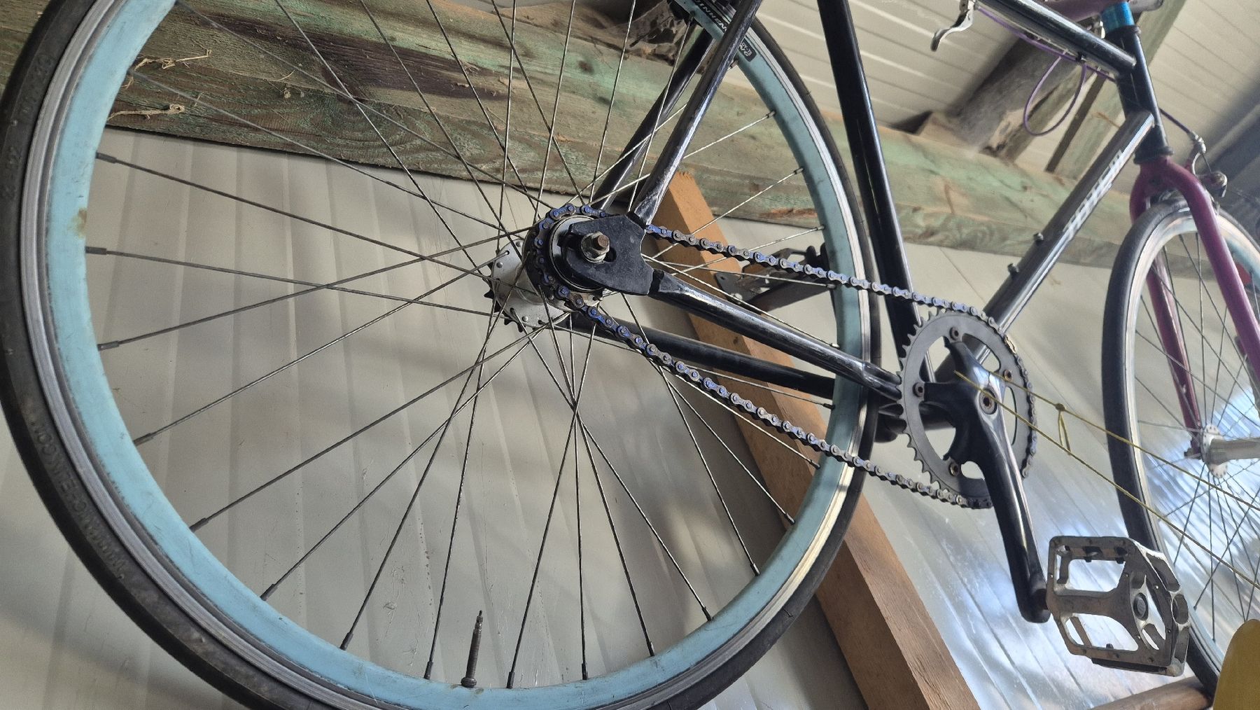 Totem Velos: vélo mono vitesse fixe et à roue libre avec freins – Gebraucht aus Ependes FR von seb_575z 1