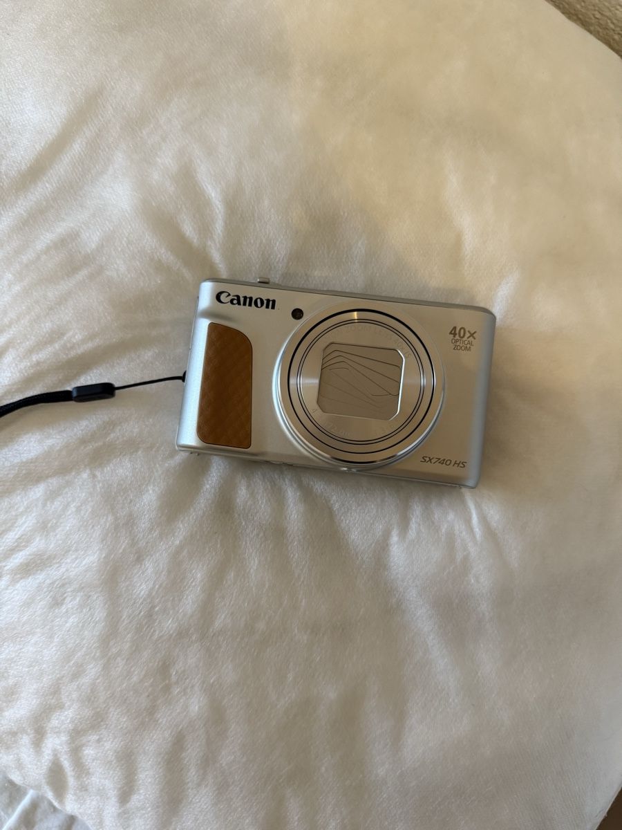 Canon Kamera: Canon Powershot SX740HS – Gebraucht aus Basel von maa_kj8z