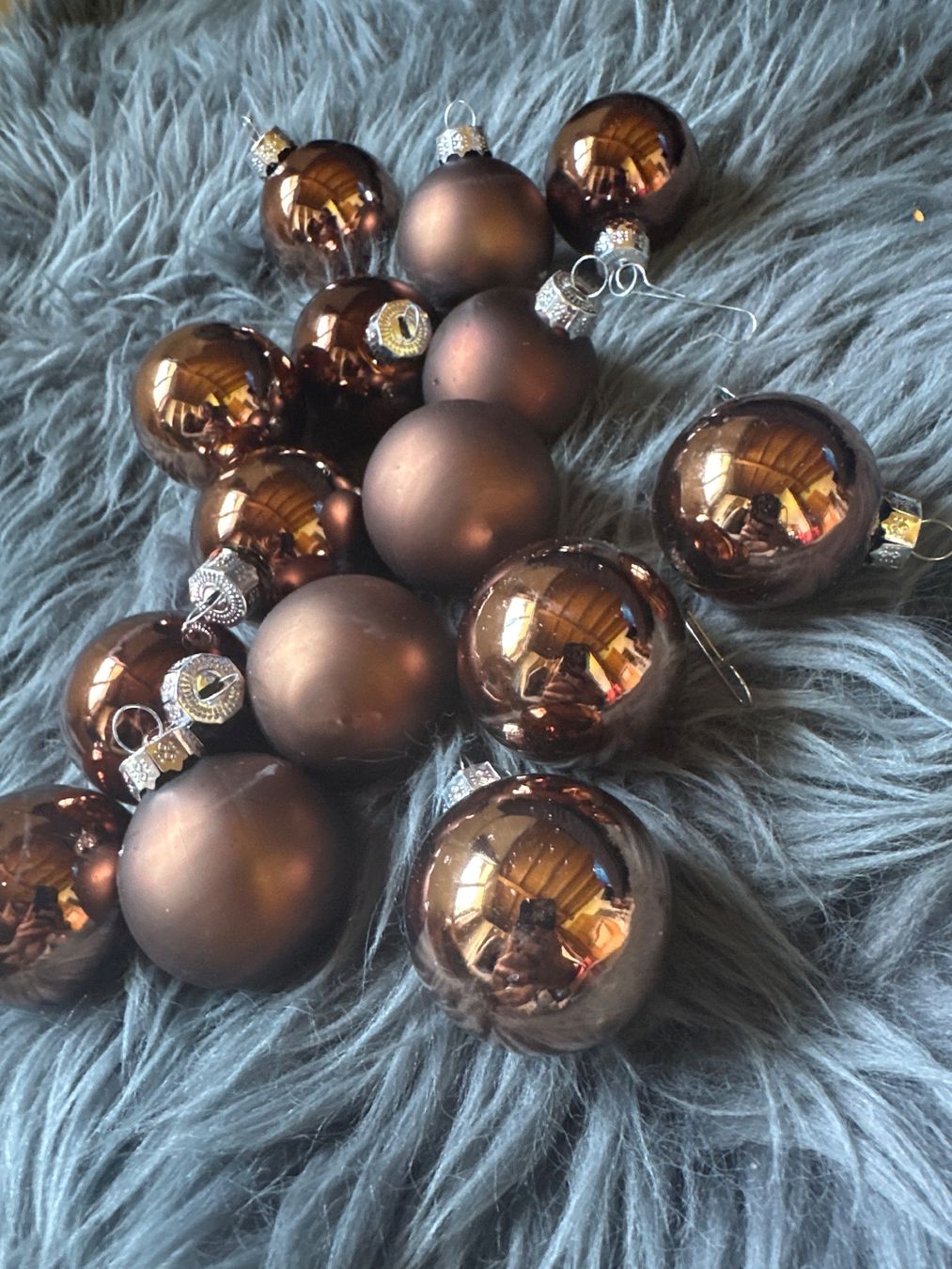Alle Dekorationen: 15 Weihnachtskugeln Christbaumkugeln braun matt /glänzend – Neu (gemäss Beschreibung) aus Wangen SZ von Jaay_Sky