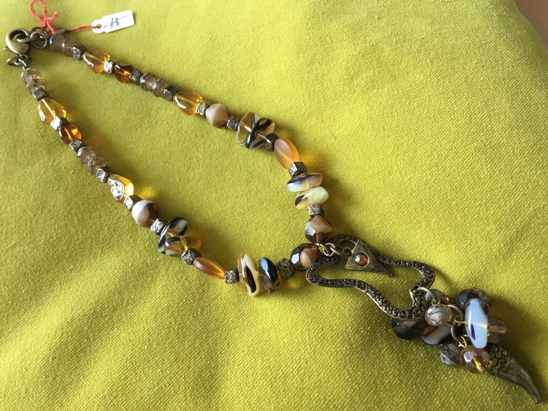 Catenine: Collier ethno chic couleur cognac – Nuovo e nell'imballaggio originale da Le Landeron venduto da nic_8hd5