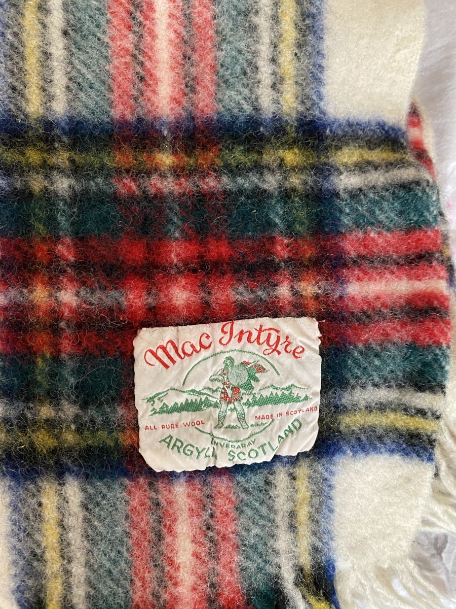 Coperte: Schottische Wolldecke Plaid Highlands Outlander – Usato da Winterthur venduto da Sunshineandrain