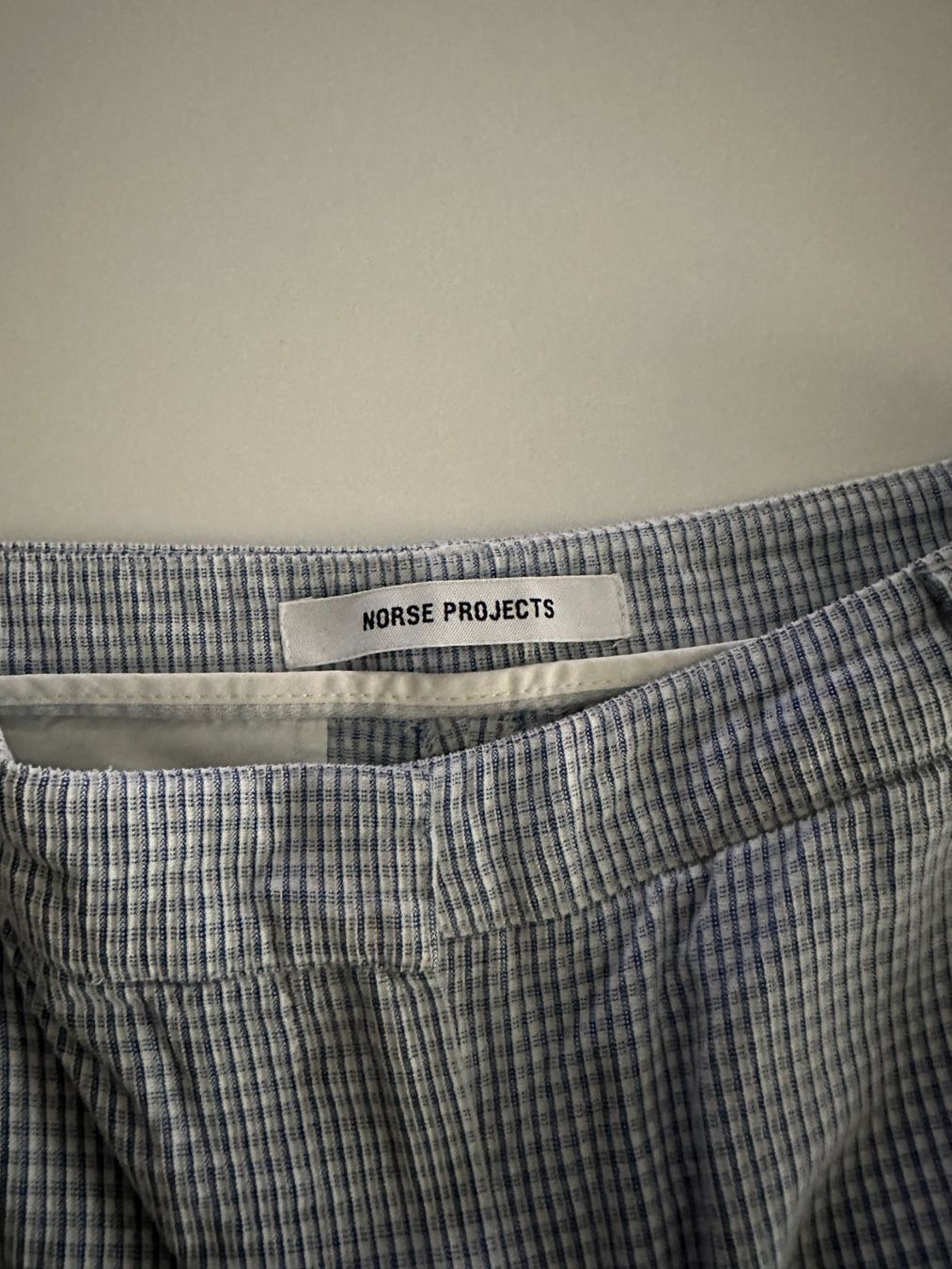 Pantalons: NORSE PROJECTS - Hose blau-weiss kariert 34 – D'occasion à Zürich par Diazaio 1
