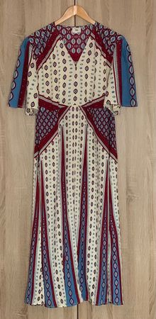 Kleid XL mit schönem Muster Marke An‘ge
