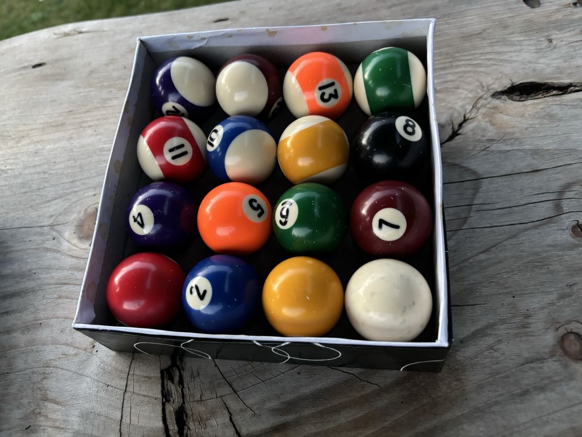 Spiele: Billardkugeln Set mit Triangel gebraucht – Gebraucht aus Würenlos von Ashley24 2