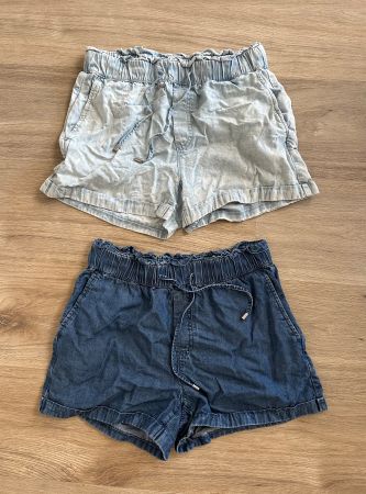 2 kurze Hose / Shorts mit Stretchbund (EDC, Grösse 34)