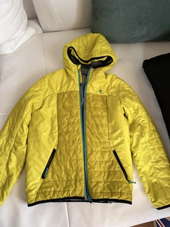 Doudoune chaude Quechua 12 ans, jaune, parfait pour l'hiver!