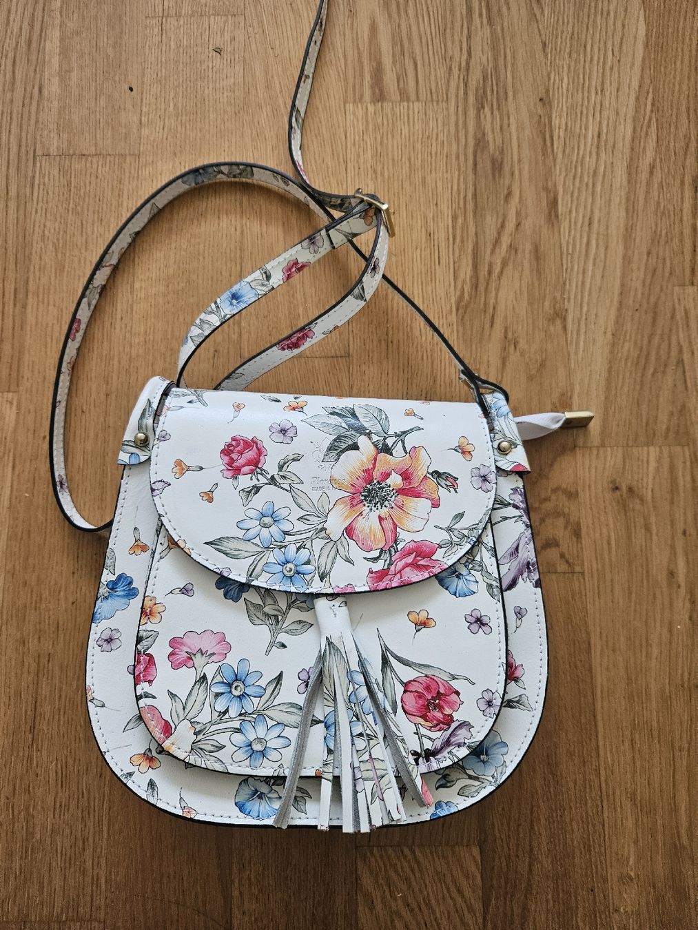 Borse da donna: Ledertasche Neu – Nuovo e nell'imballaggio originale da Basel venduto da Vaceslav08