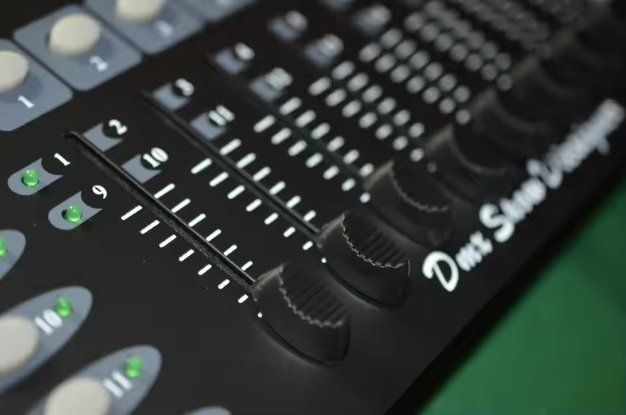 Console di mixaggio: DMX 512-Controller 192 Kanäle – Nuovo e nell'imballaggio originale da Geneve venduto da Titi2008 3