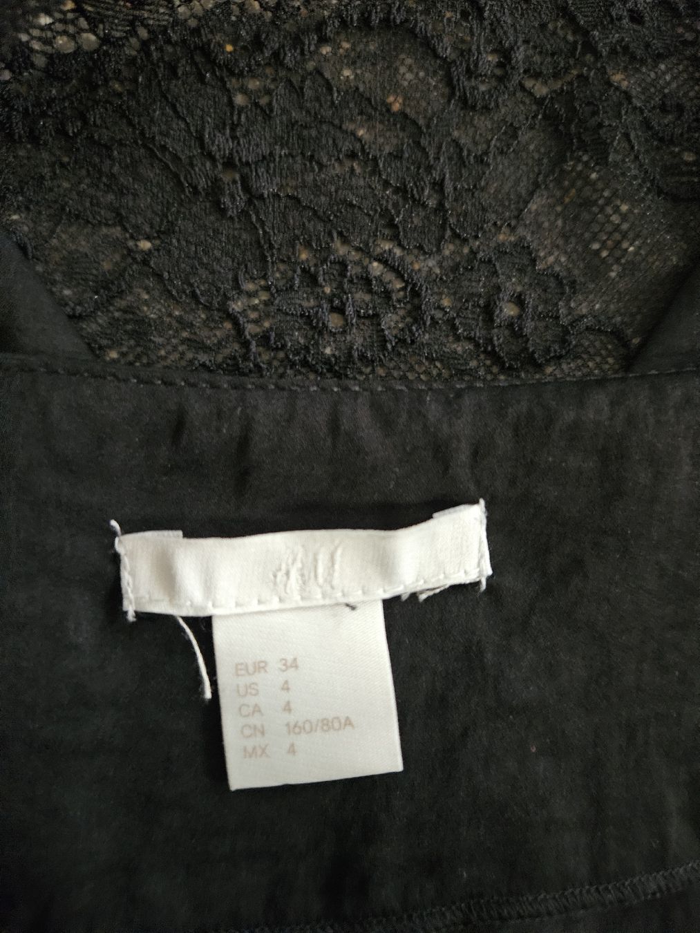 H&M Top: H&M Top mit Spitze, Grösse 34 – Nuovo (secondo la descrizione) da Anwil venduto da tamoos 3