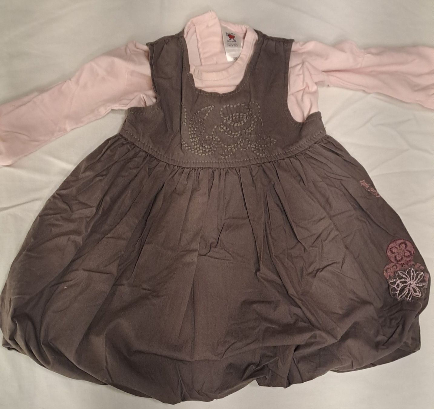 C&A Vestiti & Gonne: Robe + pull pour fille taille 68 – Nuovo (secondo la descrizione) da Le Noirmont venduto da sportboutique 1