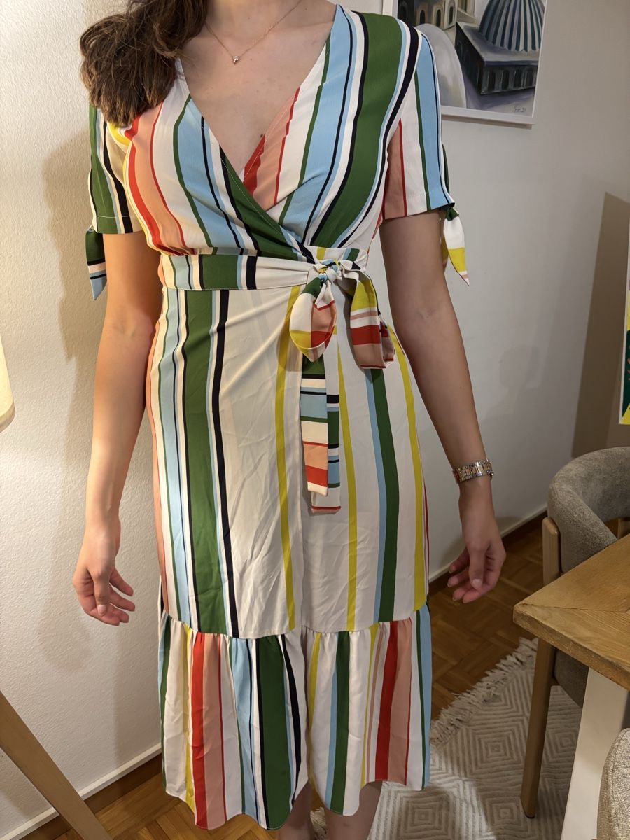 Mango Vestiti: Robe d'été rayée, taille S - Parfaite pour la saison! – Usato da GENÈVE venduto da Gaasss 3
