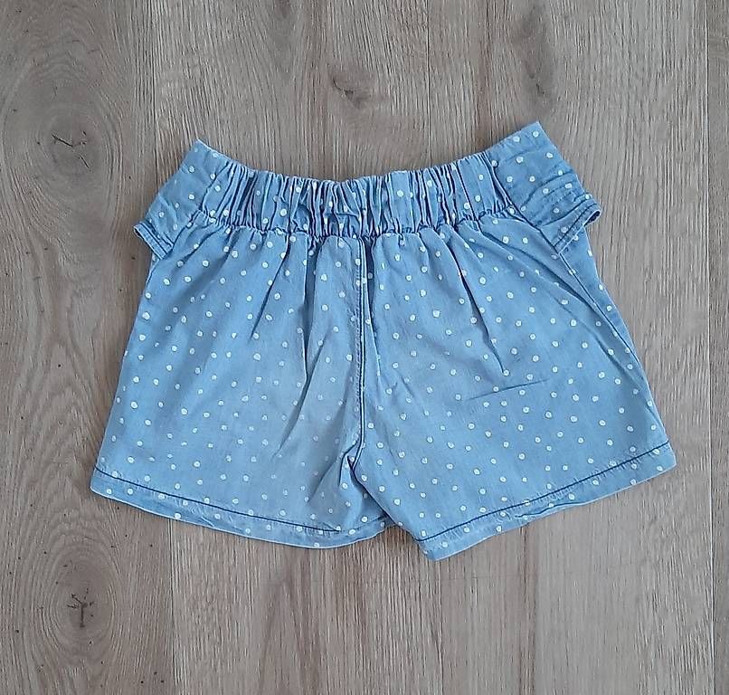 Hosen: Schöne Mädchen-Shorts hellblau Gr. 116 – Gebraucht aus Bütschwil von enzian008 2