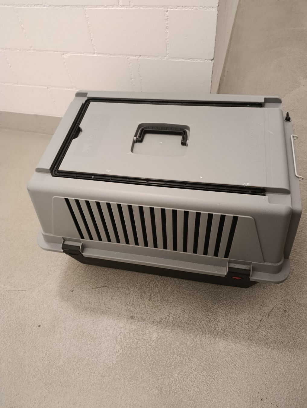 Liege- & Schlafplätze: Transport Box für Tiere  – Gebraucht aus Hinwil von djp_r28f