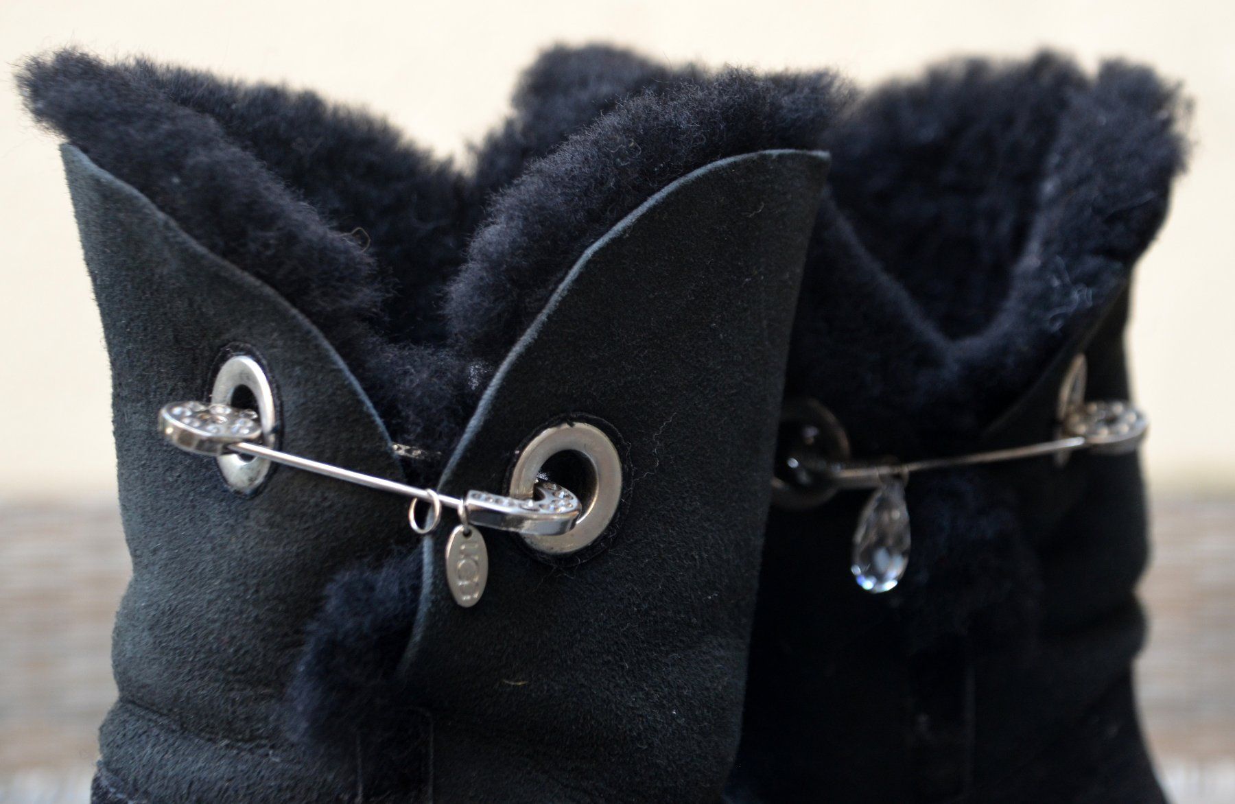 Ugg Scarpe da donna: Boots / bottes UGG .37 – Usato da Collonges venduto da arashee 3