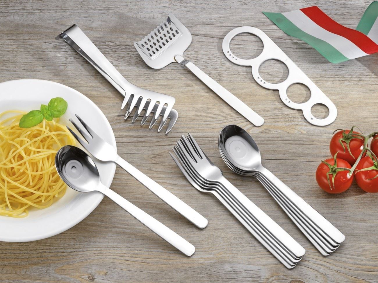 Bestecksets: Spaghettibesteck & Servierset 15 tlg. – Neu und originalverpackt aus Wettingen von kochshop 3