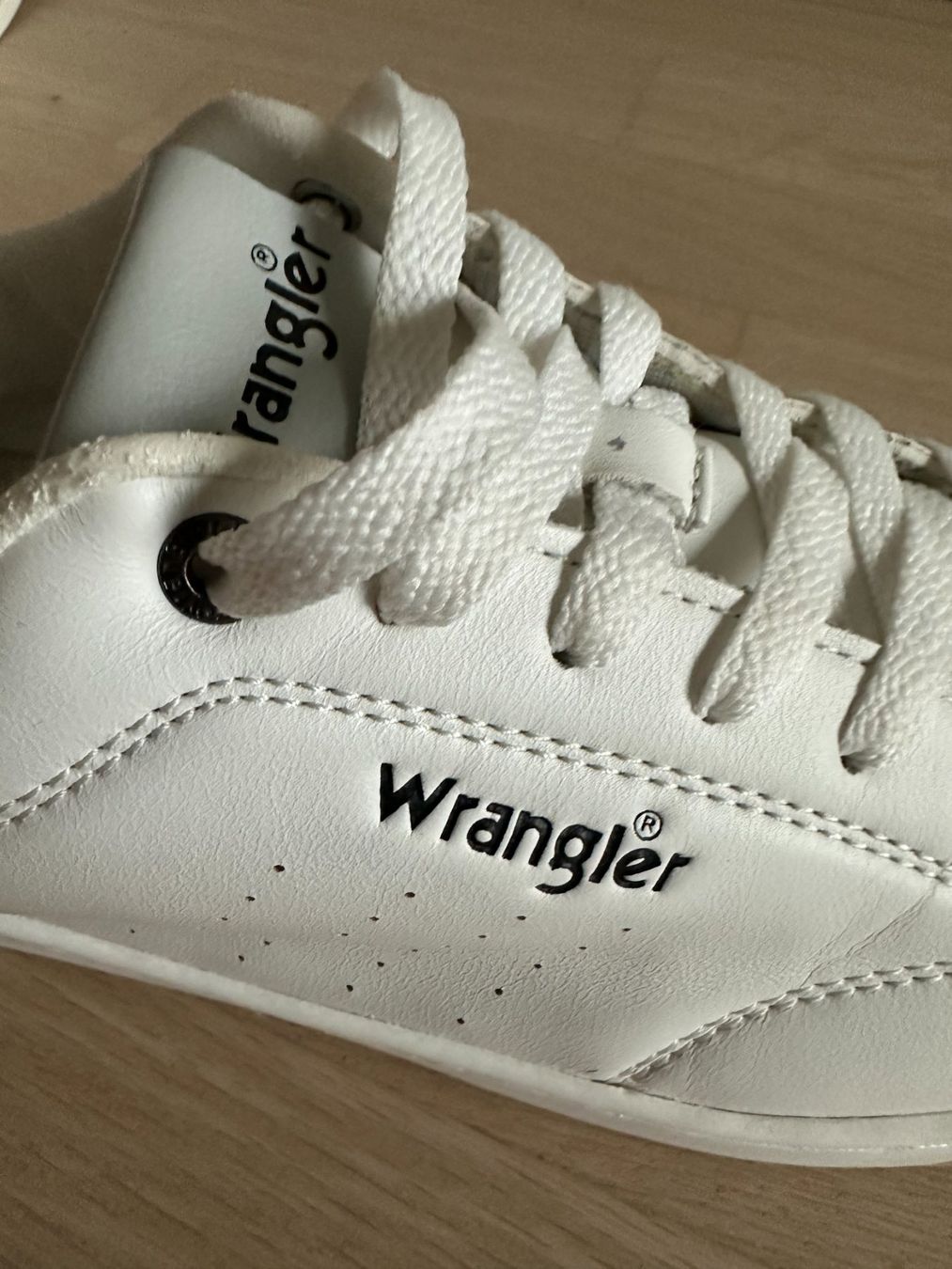Scarpe da uomo: Wrangler BENNET - Sneaker low - bright white - Gr. 43 – Usato da Dübendorf venduto da san_tt6m