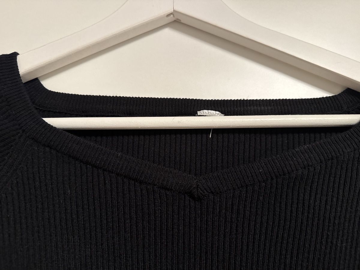 H&M Tops: Verkaufe bis 1.8 danach Flohmarkt! – Neu (gemäss Beschreibung) aus Menziken von Ranma 2