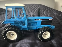 Siku Ford Traktor 8830